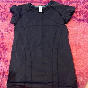 Ivivva short sleeved athletic shirt!!!